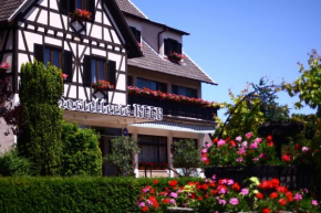 Отель Hostellerie Reeb (Room Service disponible)  Марленхейм